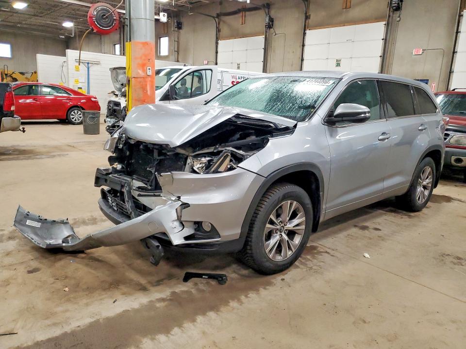 2016 TOYOTA HIGHLANDER — VIN 5TDBKRFH2GS329682