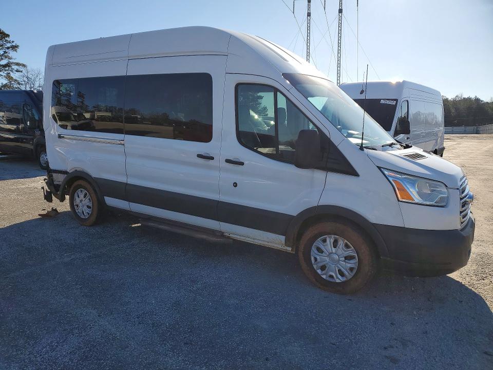 1FBAX2XG3GKA49274