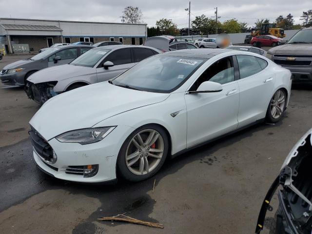 2015 TESLA MODEL S P85D — VIN 5YJSA1H47FF084248