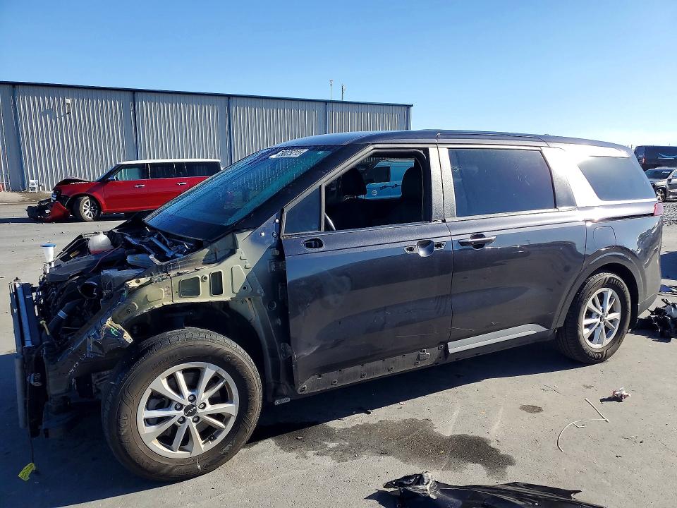 2022 KIA CARNIVAL — VIN KNDNB4H37N6170687