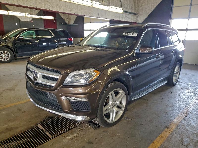 2015 MERCEDES-BENZ GL 550 4MA — VIN 4JGDF7DEXFA502995