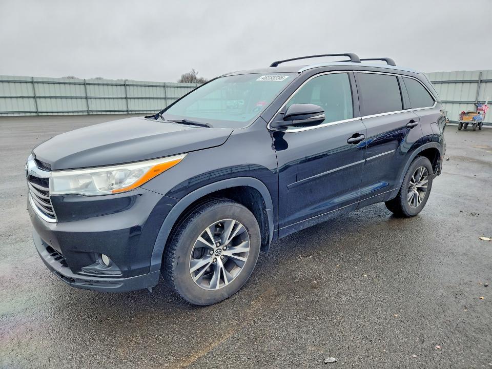 2016 TOYOTA HIGHLANDER — VIN 5TDJKRFH3GS504730