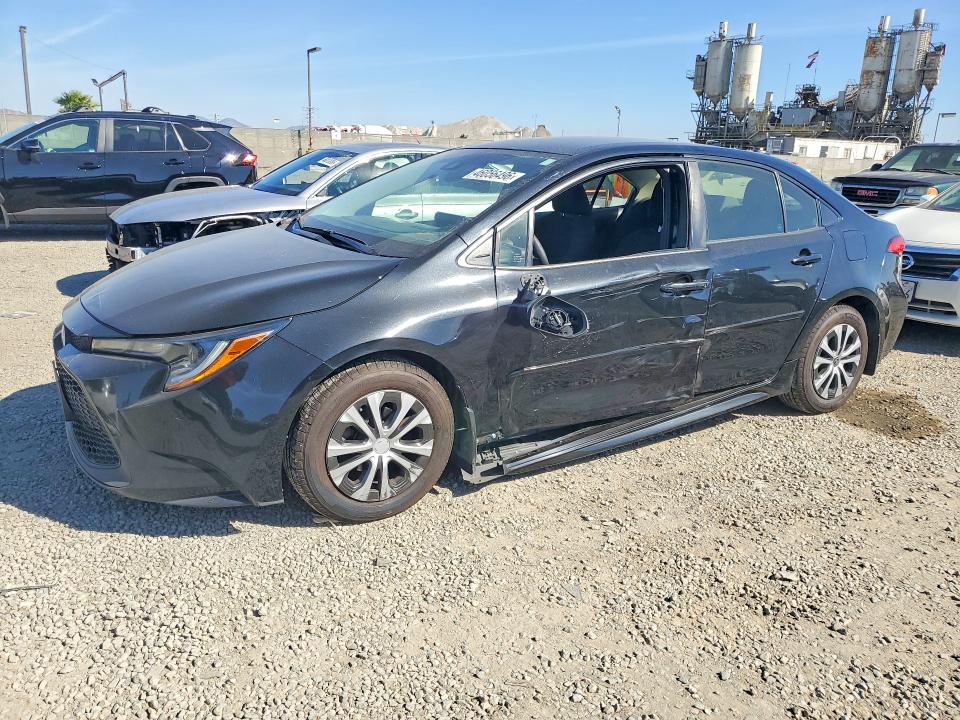 2022 TOYOTA COROLLA HYBRID — VIN JTDEAMDE6NJ049804