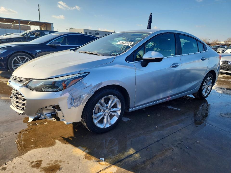 2019 CHEVROLET CRUZE LT — VIN 1G1BE5SM6K7144307