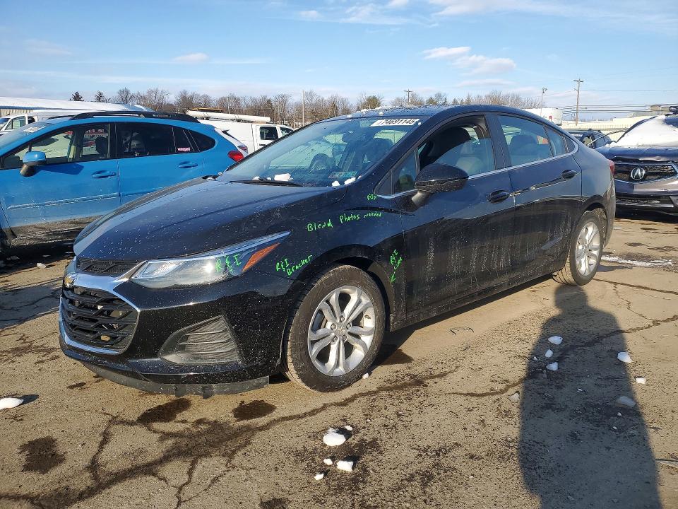 2019 CHEVROLET CRUZE LT — VIN 1G1BE5SM0K7121850