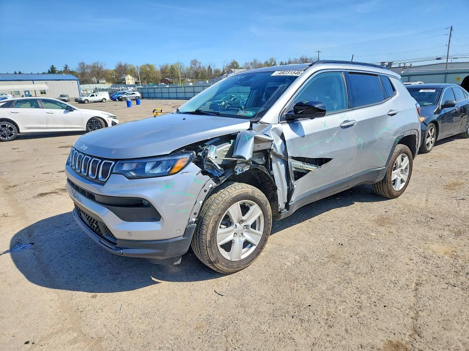 2022 JEEP COMPASS — VIN 3C4NJDBBXNT133500