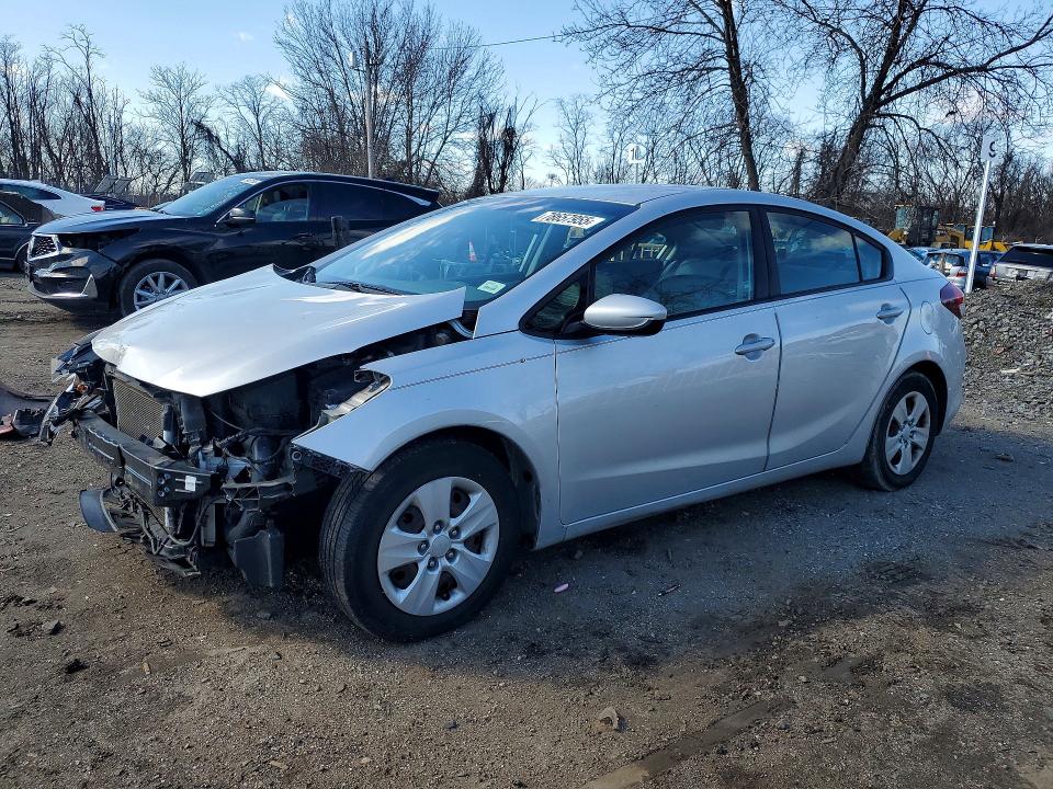 2017 KIA FORTE — VIN 3KPFL4A7XHE140662