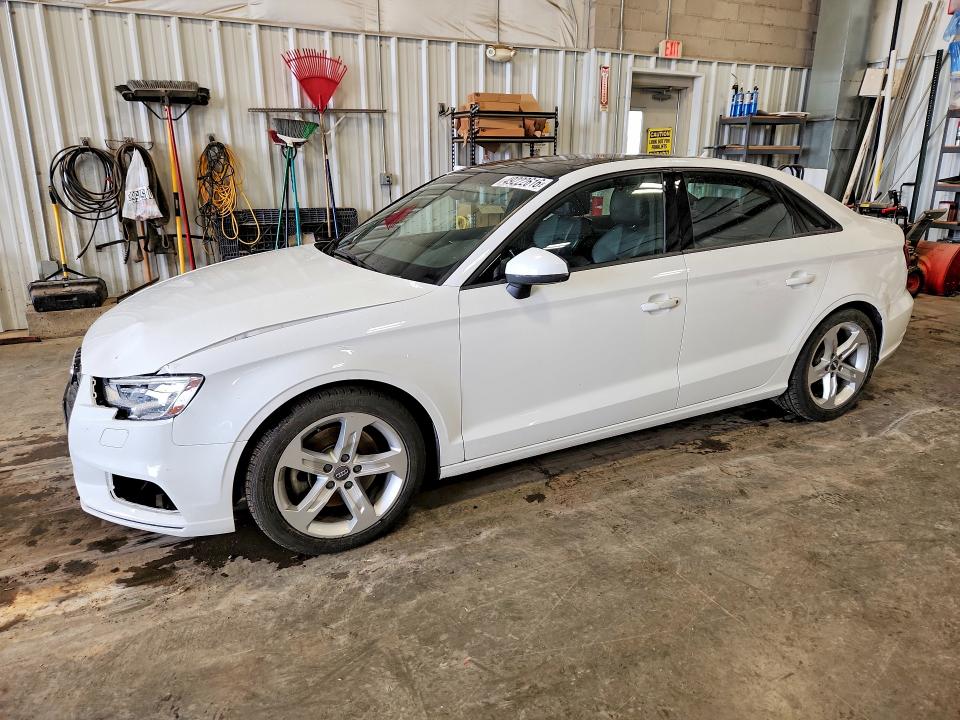 2017 AUDI A3 — VIN WAUAUGFF5H1038002