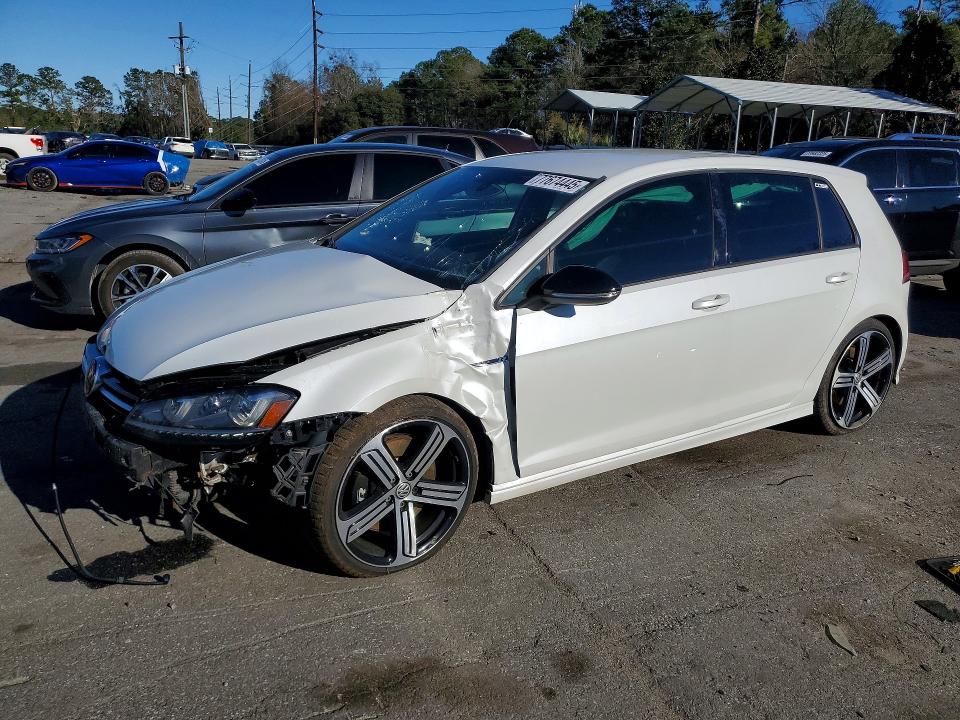 2016 VOLKSWAGEN GOLF R — VIN WVWUF7AU1GW079745