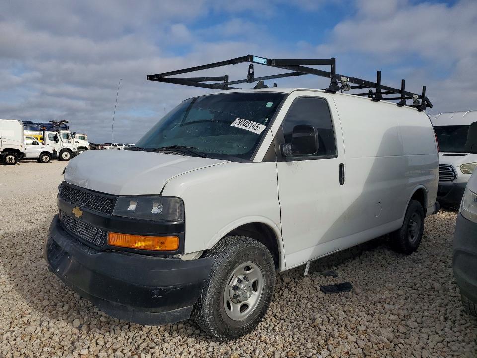 2021 CHEVROLET EXPRESS G2500 — VIN 1GCWGAFP4M1152296