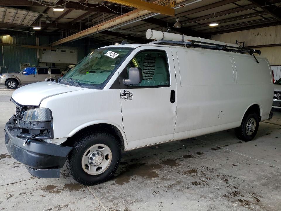 2018 CHEVROLET EXPRESS G2500 — VIN 1GCWGBFP2J1254374