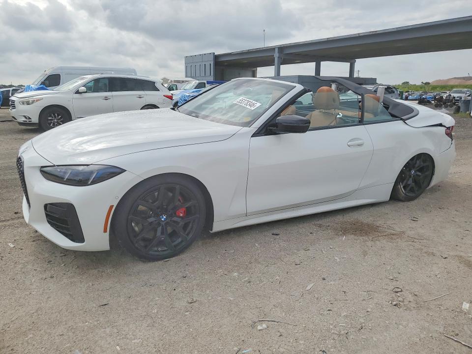 WBA33DB04VCX71976
