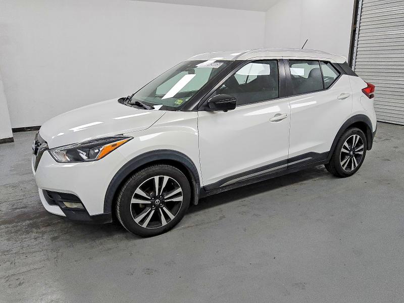2020 NISSAN KICKS SR — VIN 3N1CP5DV5LL562868