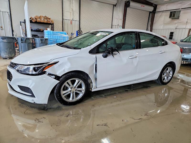 2018 CHEVROLET CRUZE LT — VIN 1G1BE5SM1J7201091