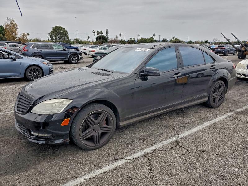 2013 MERCEDES-BENZ S 550 4MAT — VIN WDDNG9EB6DA528860