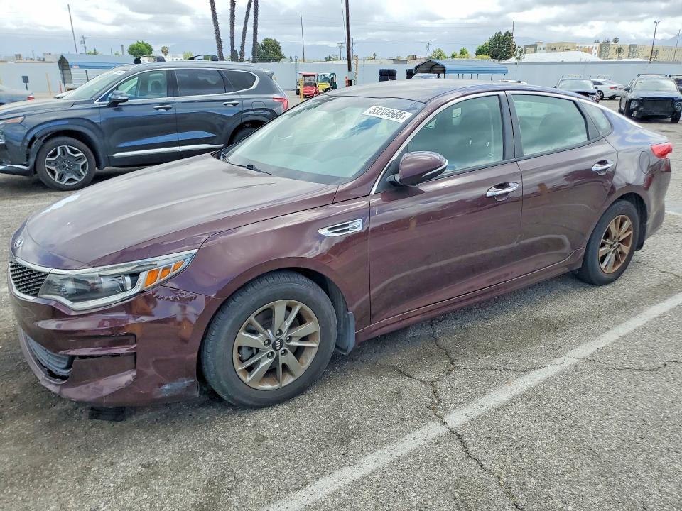 2016 KIA OPTIMA — VIN 5XXGT4L18GG029627