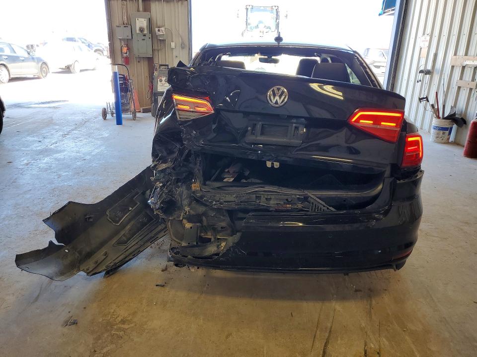3VW4T7AJ9HM261142