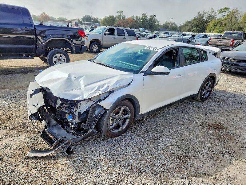 2025 KIA K4 LX — VIN 3KPFT4DE6SE091901