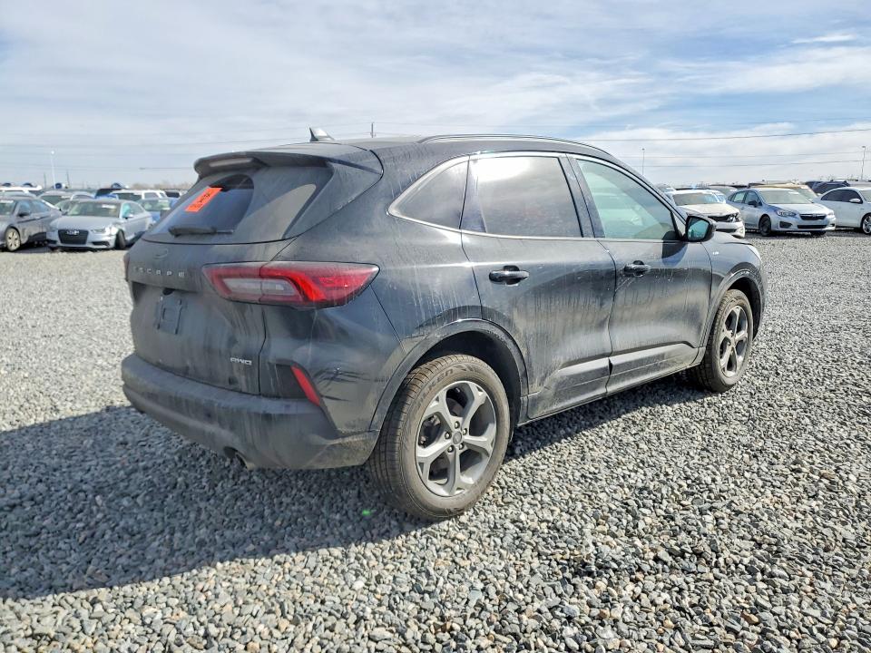 1FMCU9MN3PUA64754