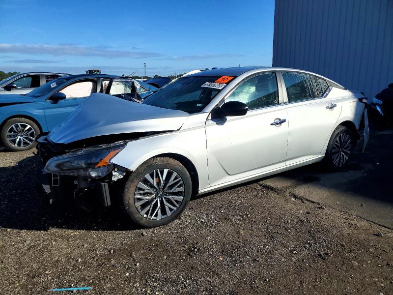 2024 NISSAN ALTIMA SV — VIN 1N4BL4DV6RN376883
