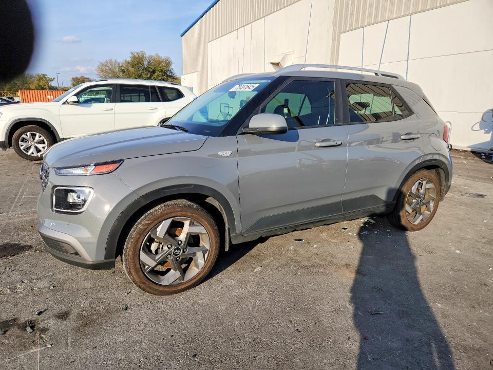 2021 HYUNDAI VENUE — VIN KMHRC8A3XMU117942