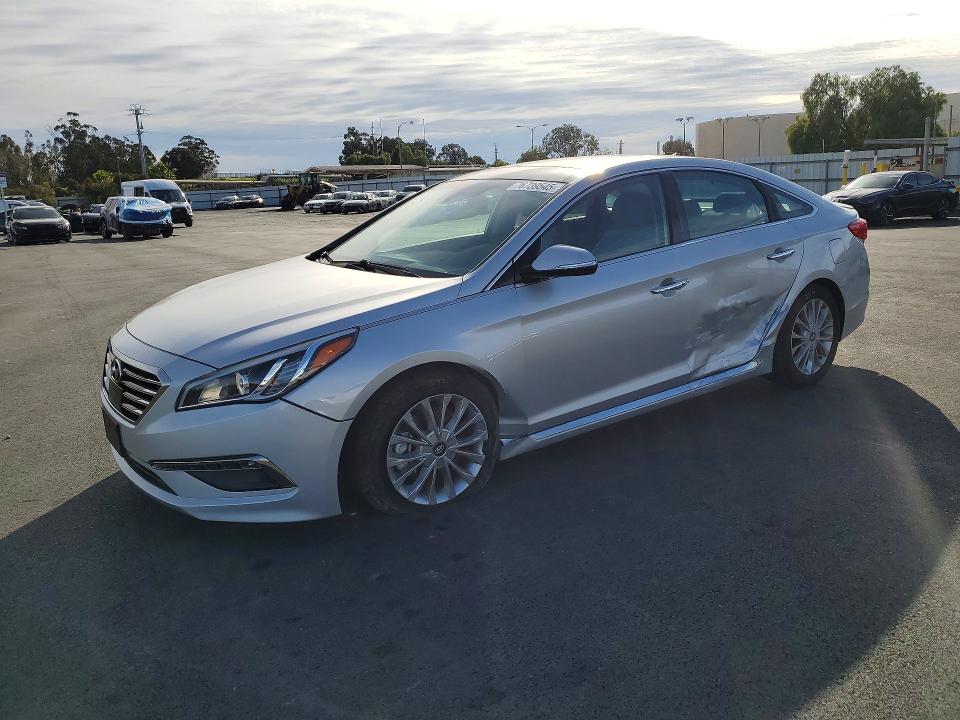 2015 HYUNDAI SONATA — VIN 5NPE34AF0FH113045