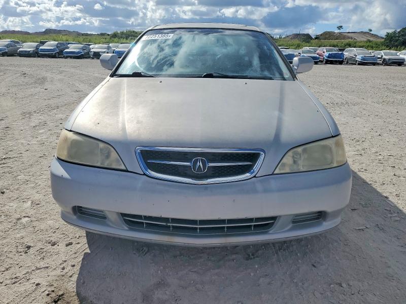 19UUA5662YA028025