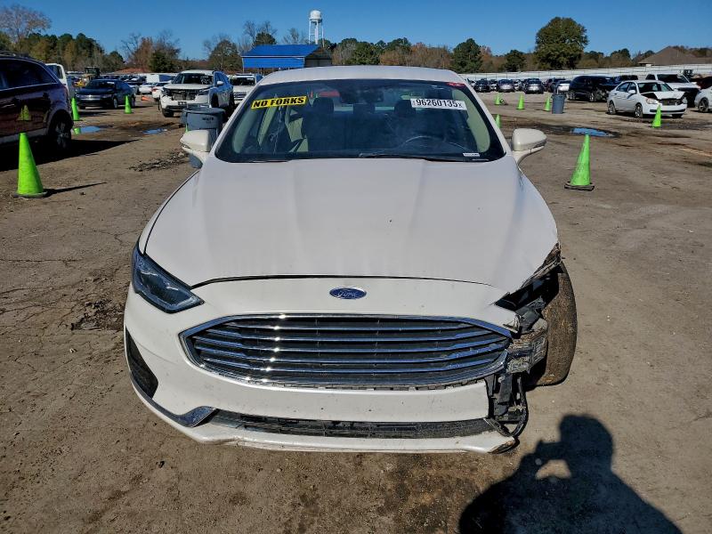 3FA6P0CD2KR224710