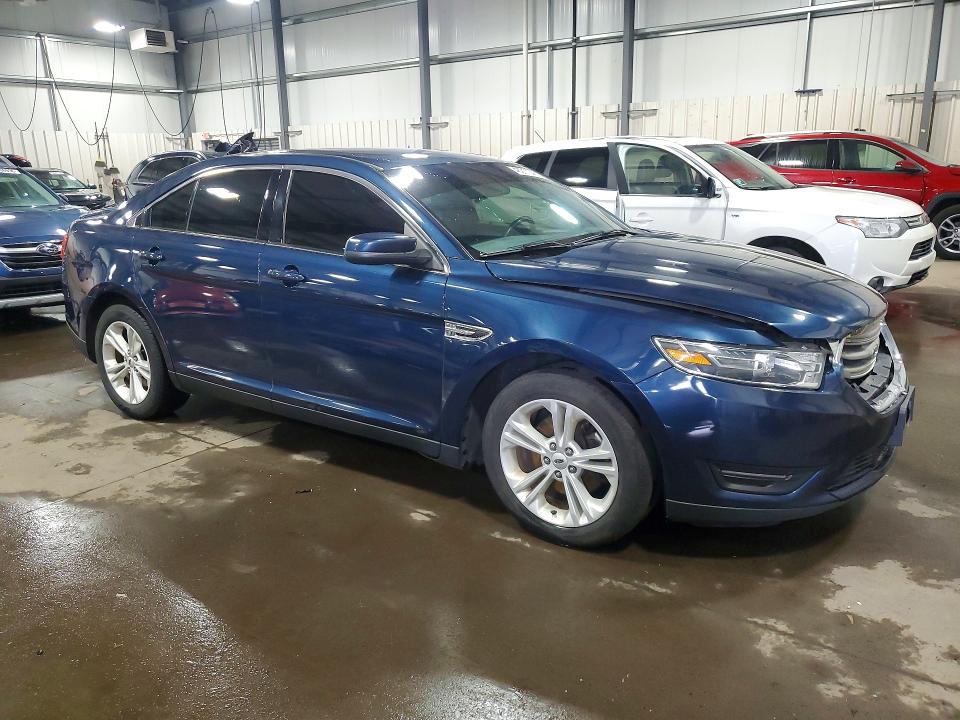 1FAHP2E84HG118750