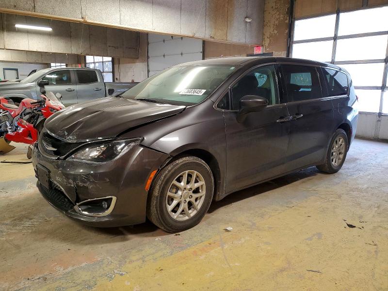 2017 CHRYSLER PACIFICA T — VIN 2C4RC1BG3HR745678
