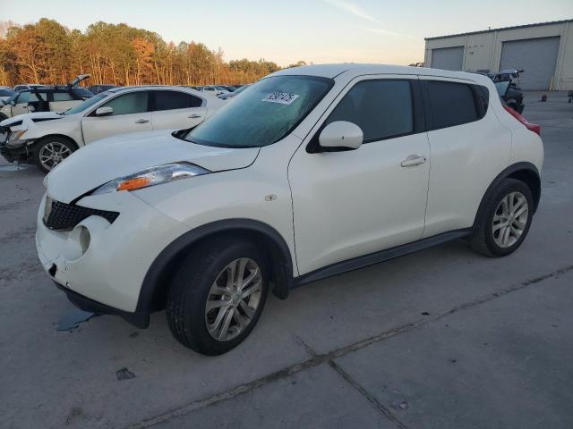 2014 NISSAN JUKE S — VIN JN8AF5MR4ET359807