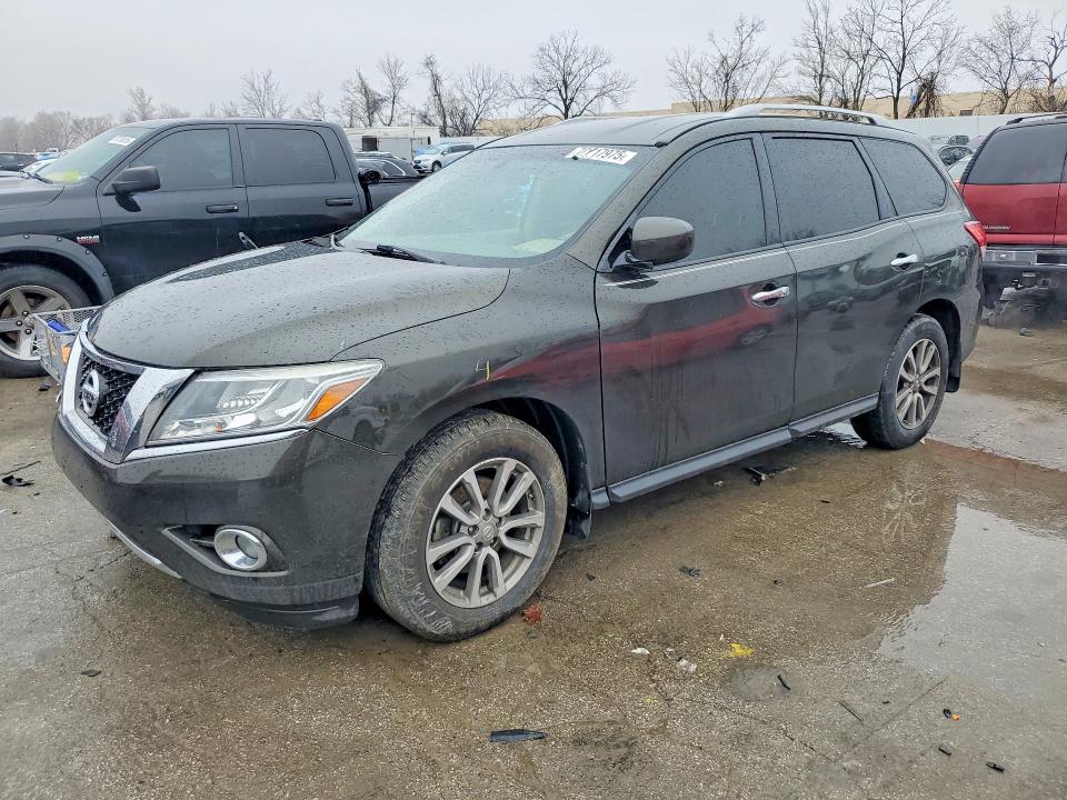2015 NISSAN PATHFINDER — VIN 5N1AR2MM5FC672447