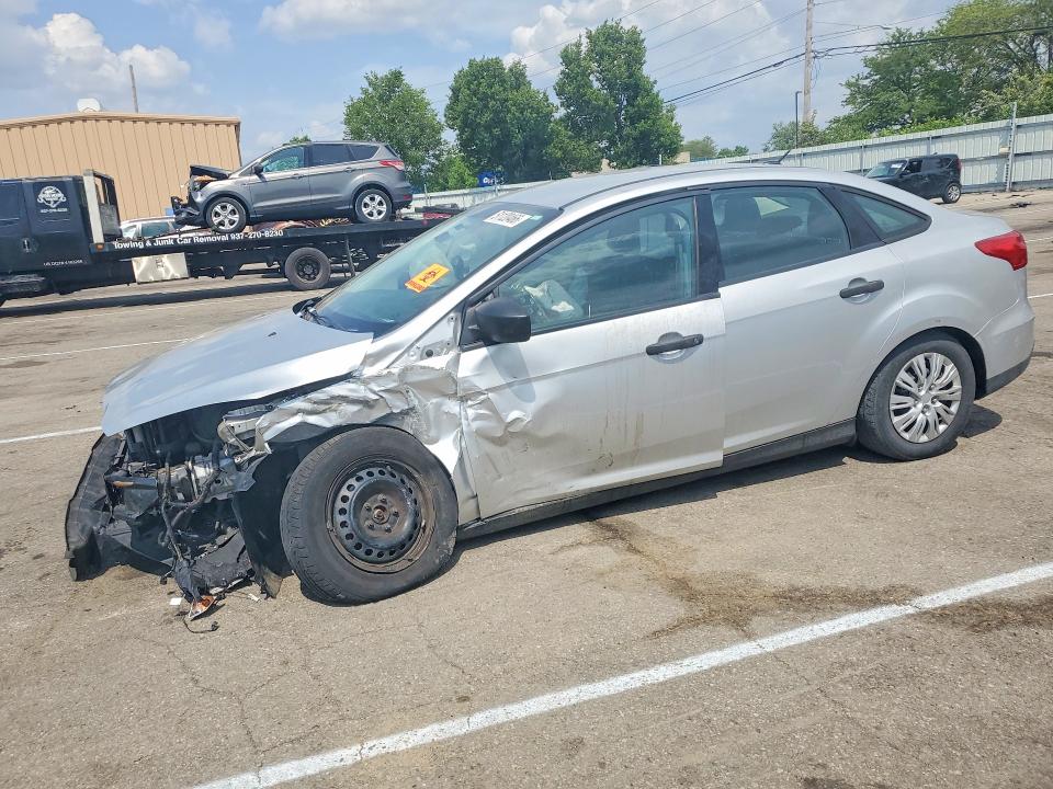2016 FORD FOCUS — VIN 1FADP3E20GL302167