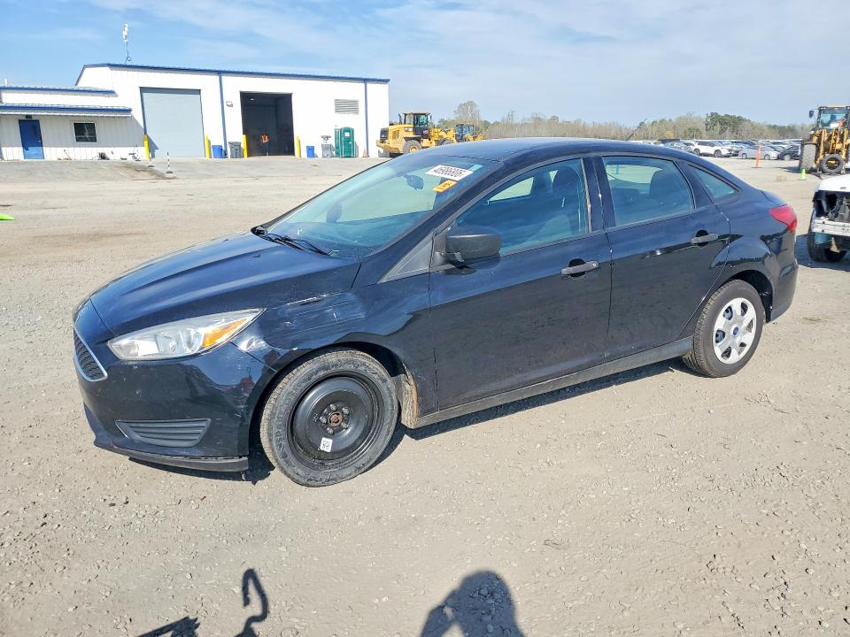 2017 FORD FOCUS — VIN 1FADP3E26HL338804