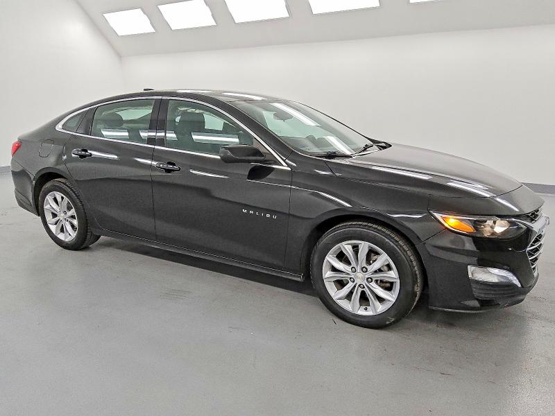 1G1ZD5ST7PF190895