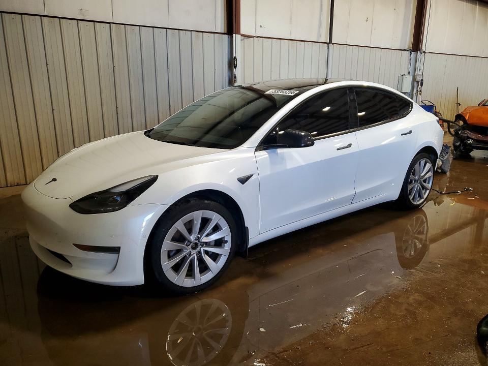2022 TESLA MODEL 3 — VIN 5YJ3E1EB9NF112903