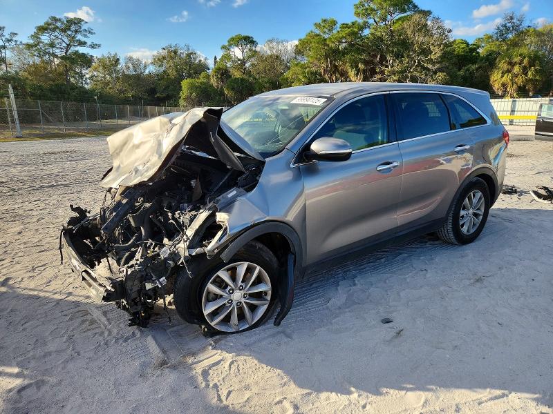 2016 KIA SORENTO LX — VIN 5XYPG4A35GG053985