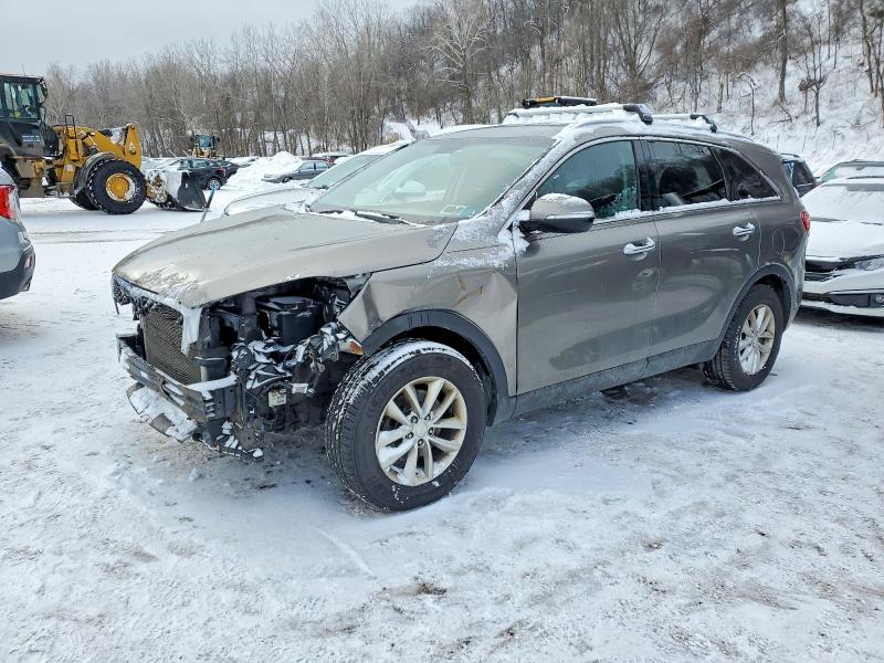2016 KIA SORENTO LX — VIN 5XYPG4A31GG058228