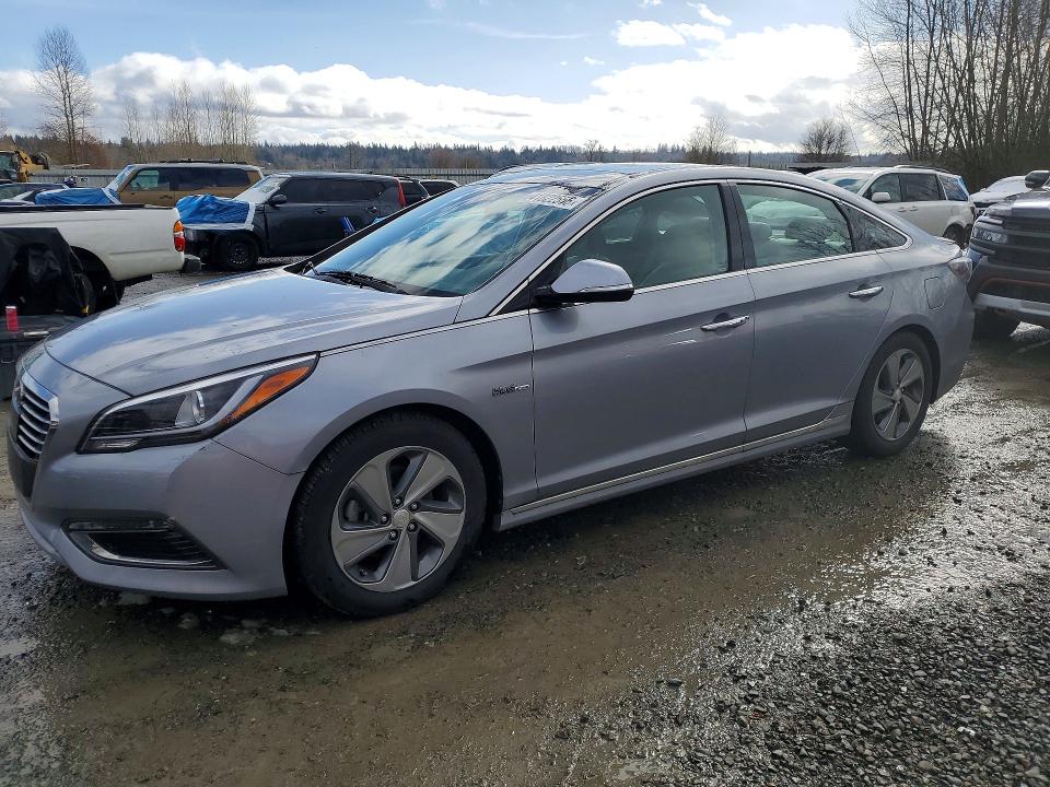 2016 HYUNDAI SONATA HYBRID — VIN KMHE34L10GA026350