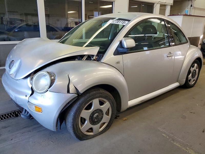 1999 VOLKSWAGEN NEW BEETLE — VIN 3VWBC21C0XM470747