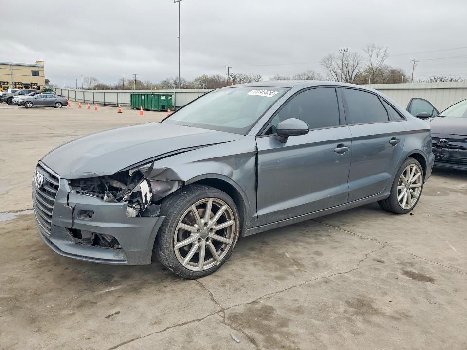 2015 AUDI A3 — VIN WAUACGFF8F1132682