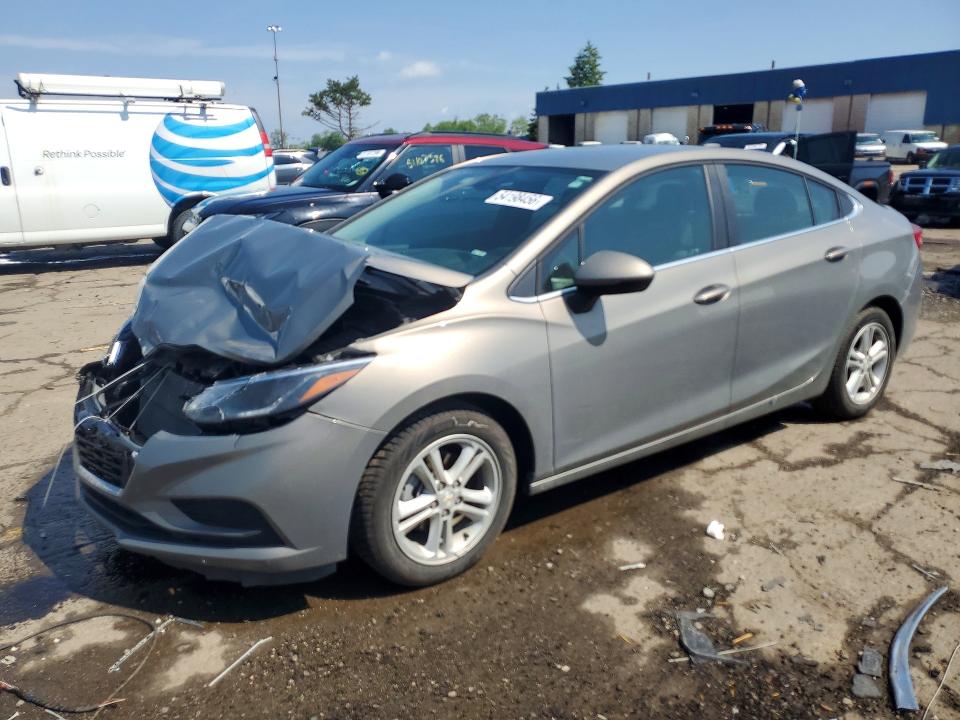 2018 CHEVROLET CRUZE — VIN 1G1BE5SM3J7245402