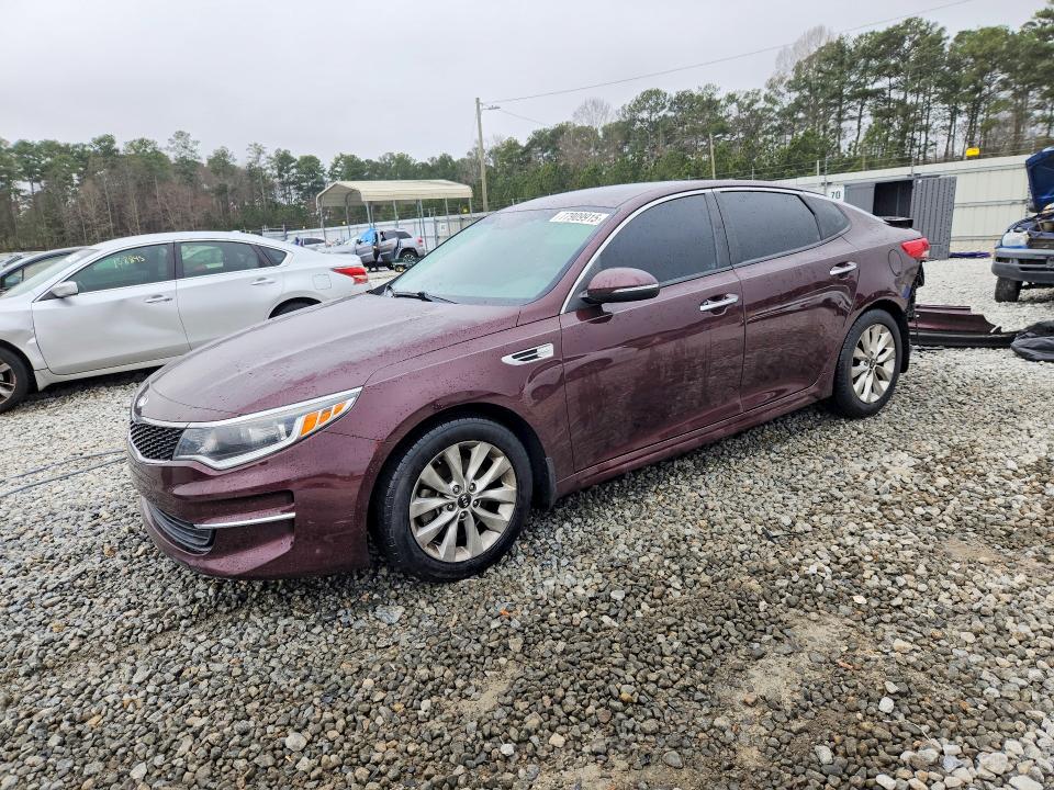 2018 KIA OPTIMA — VIN 5XXGT4L35JG263040
