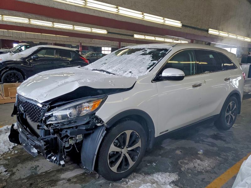 2016 KIA SORENTO EX — VIN 5XYPHDA51GG098744