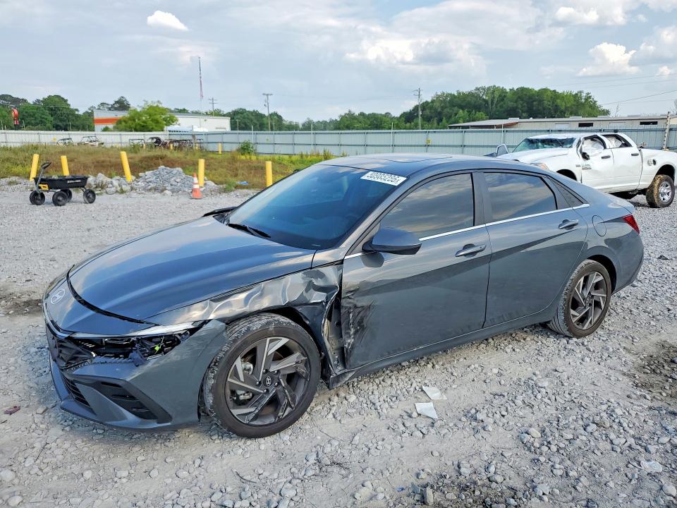 2024 HYUNDAI ELANTRA — VIN KMHLS4DG9RU730111