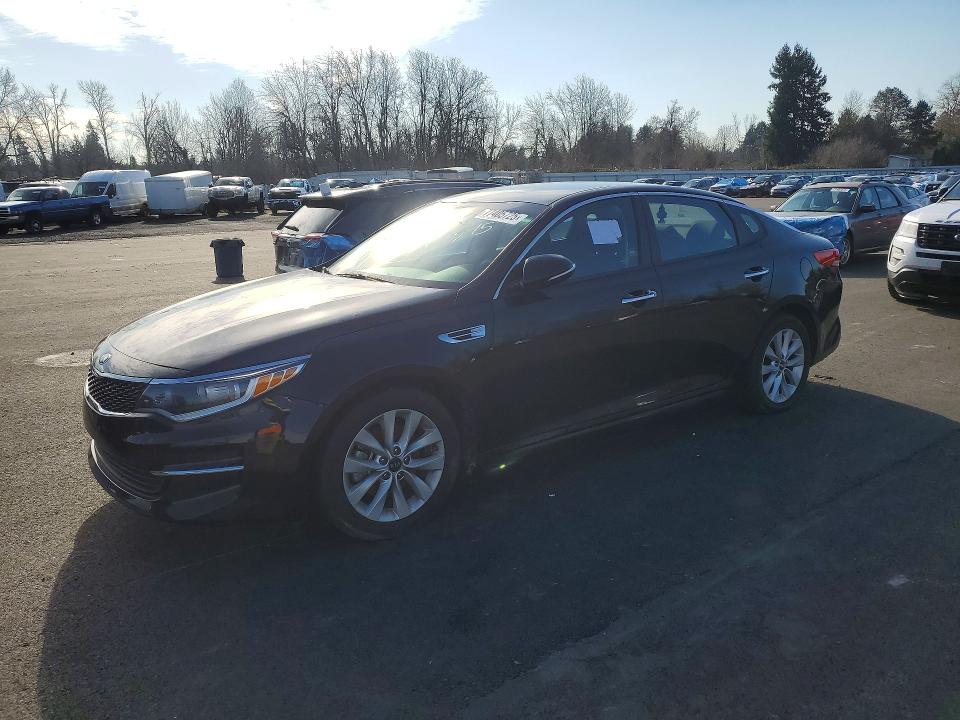 2018 KIA OPTIMA — VIN 5XXGT4L36JG269039