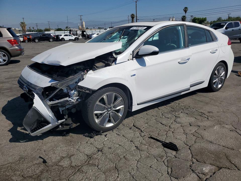 2017 HYUNDAI IONIQ HYBRID — VIN KMHC85LC7HU050094