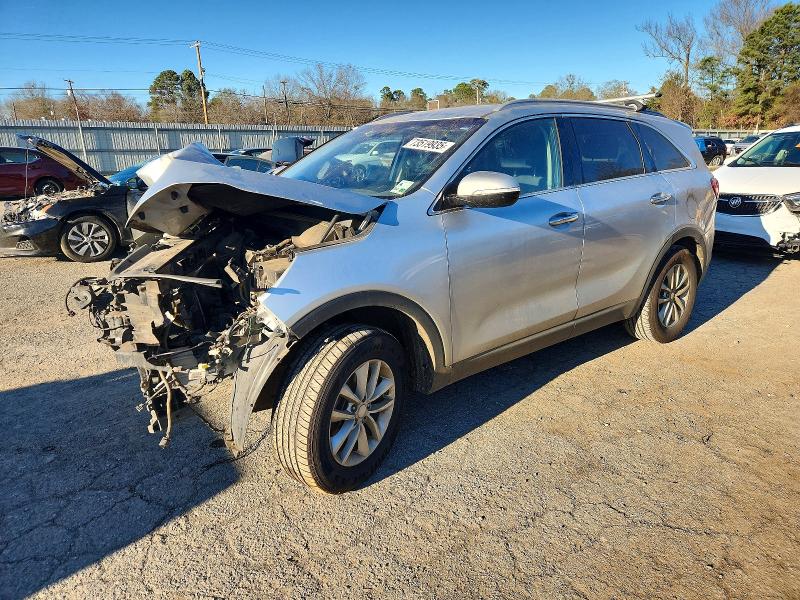 2018 KIA SORENTO LX — VIN 5XYPG4A34JG402867