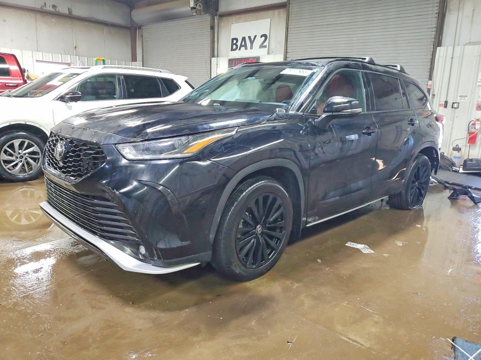 2023 TOYOTA HIGHLANDER — VIN 5TDKDRBH2PS511625