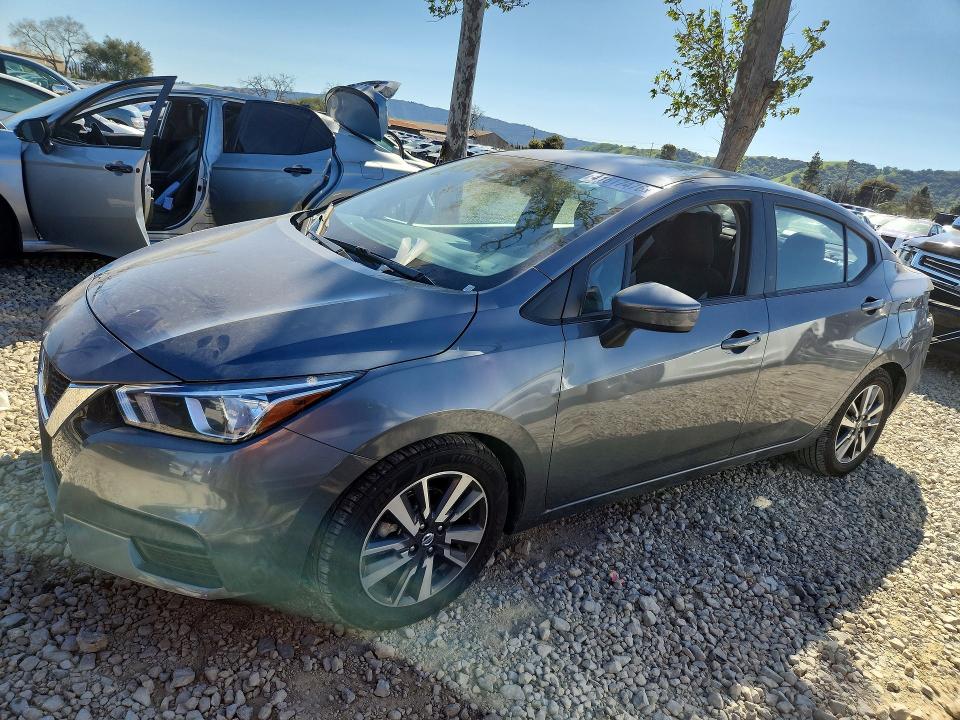 2021 NISSAN VERSA — VIN 3N1CN8EV2ML924016